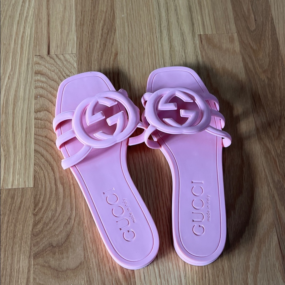 “Gucci” Pink Logo Slide Sandals